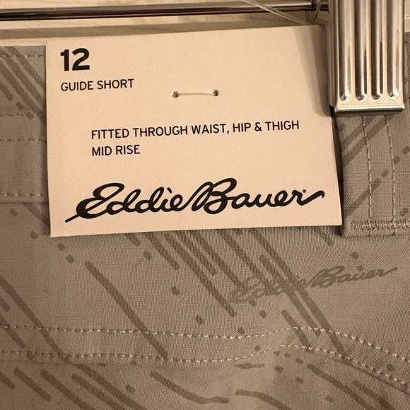 Eddie Bauer Guide Pro Shorts in sage. Women’s size 12. - Picture 6 of 11